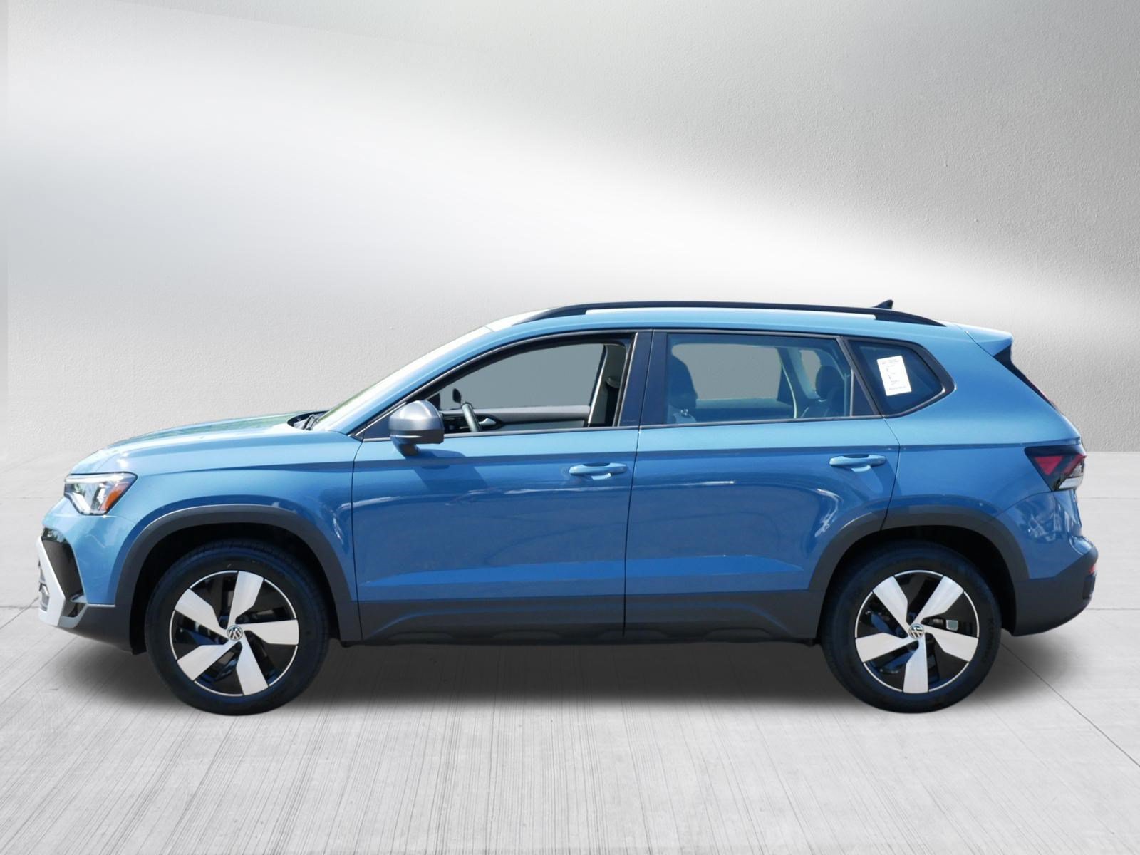 Certified 2025 Volkswagen Taos S AWD/4WD image 4