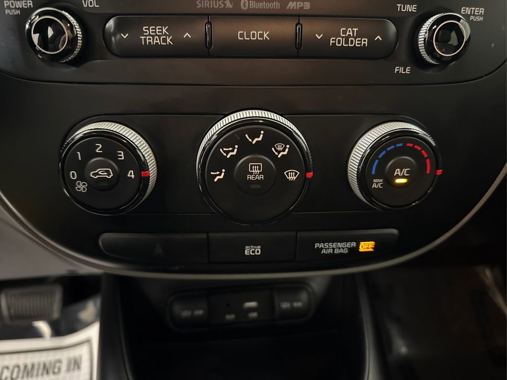 Used 2016 Kia Soul + image 33