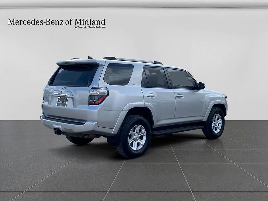 Used 2022 Toyota 4Runner SR5 Premium AWD/4WD image 7
