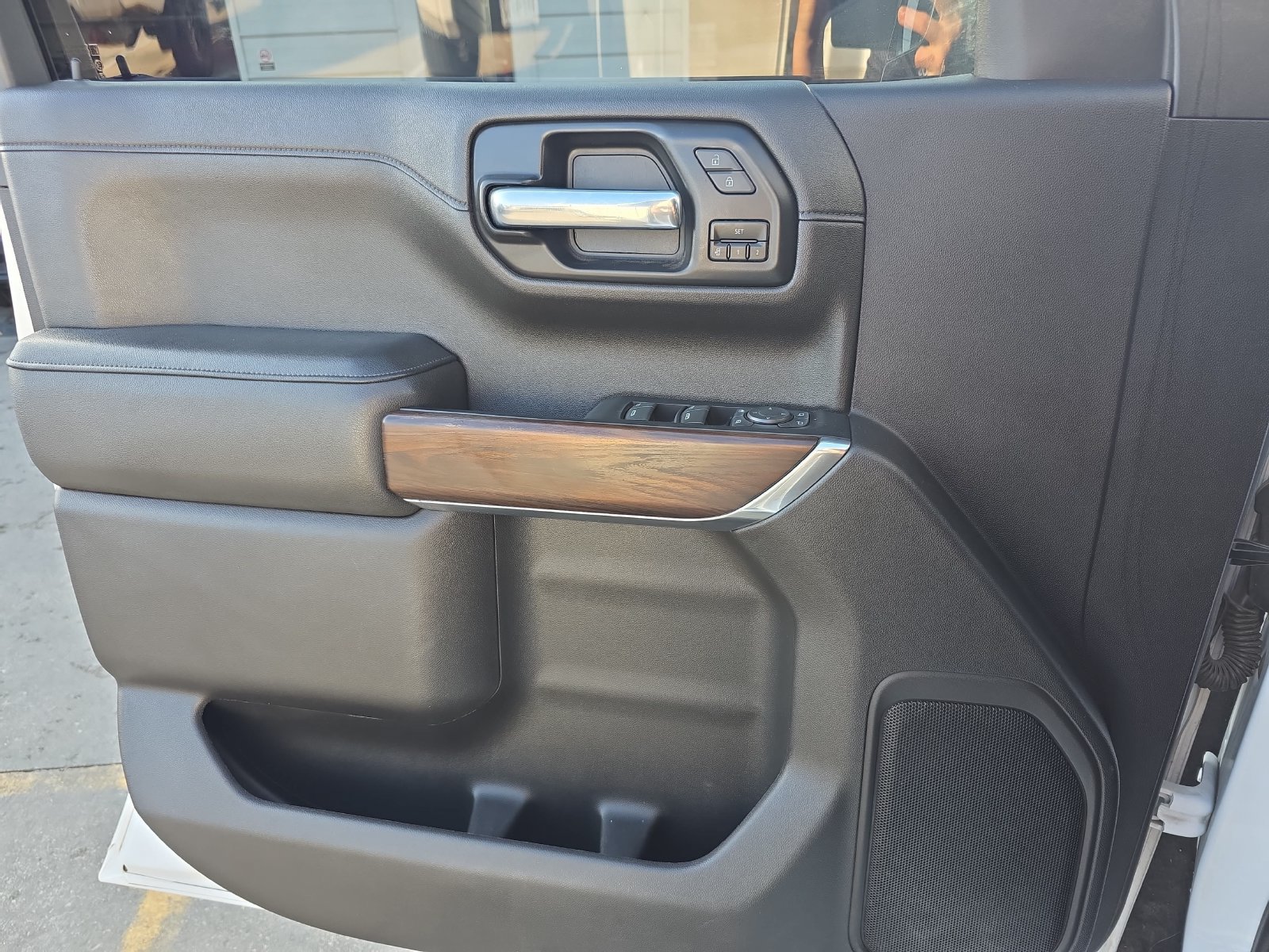 Used 2022 GMC Sierra 1500 SLT RWD image 24