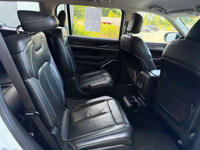 Used 2021 Jeep Grand Cherokee L Limited AWD/4WD image 8