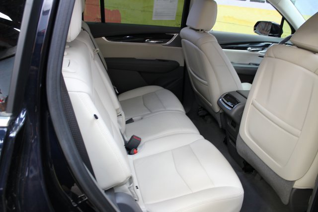 Used 2021 Cadillac XT6 Premium Luxury image 9