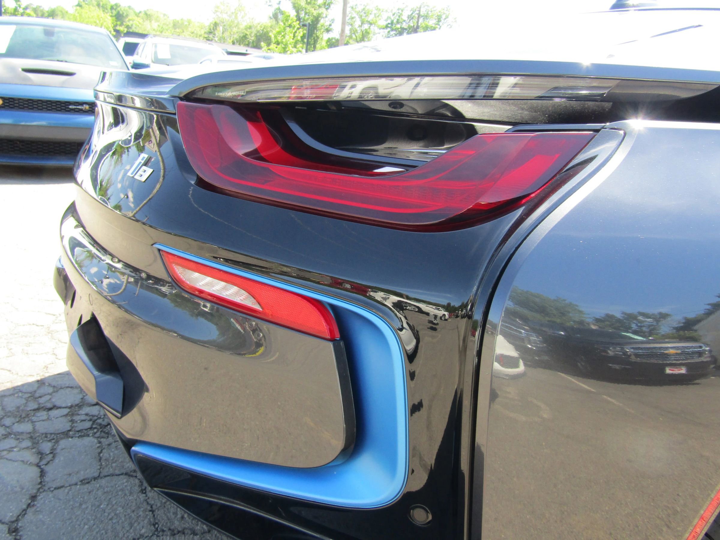Used 2019 BMW i8 Coupe AWD/4WD image 15