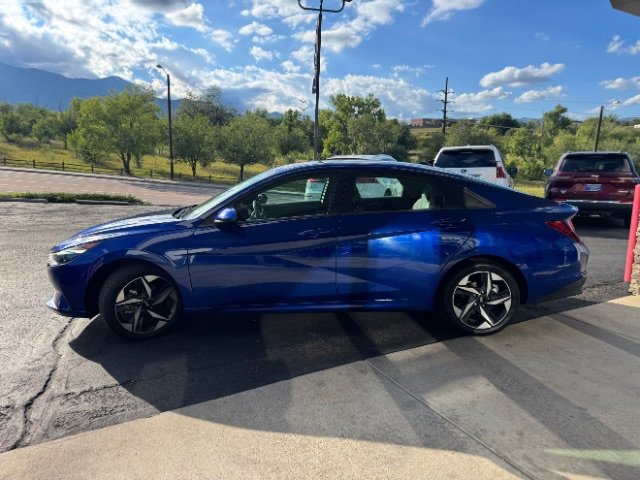 Used 2023 Hyundai Elantra SEL w/ Convenience Package image 4