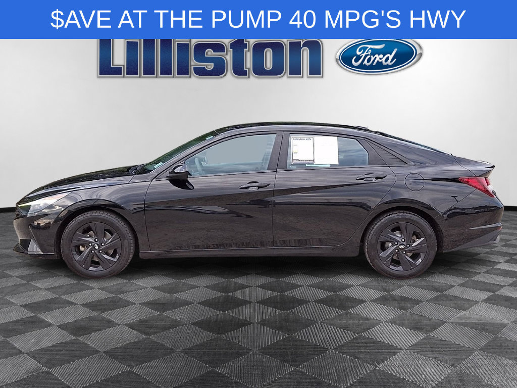 Used 2023 Hyundai Elantra SEL FWD image 7
