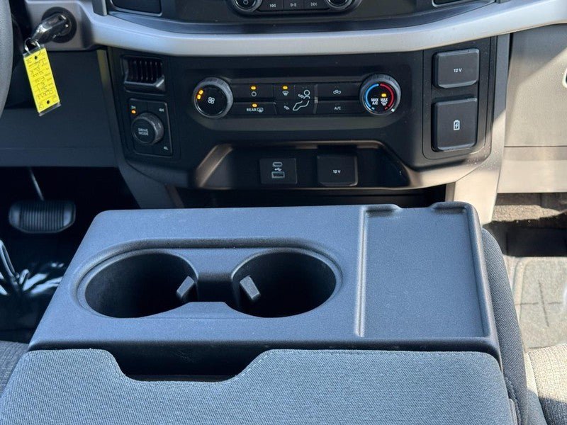 Used 2021 Ford F150 XLT AWD/4WD image 16