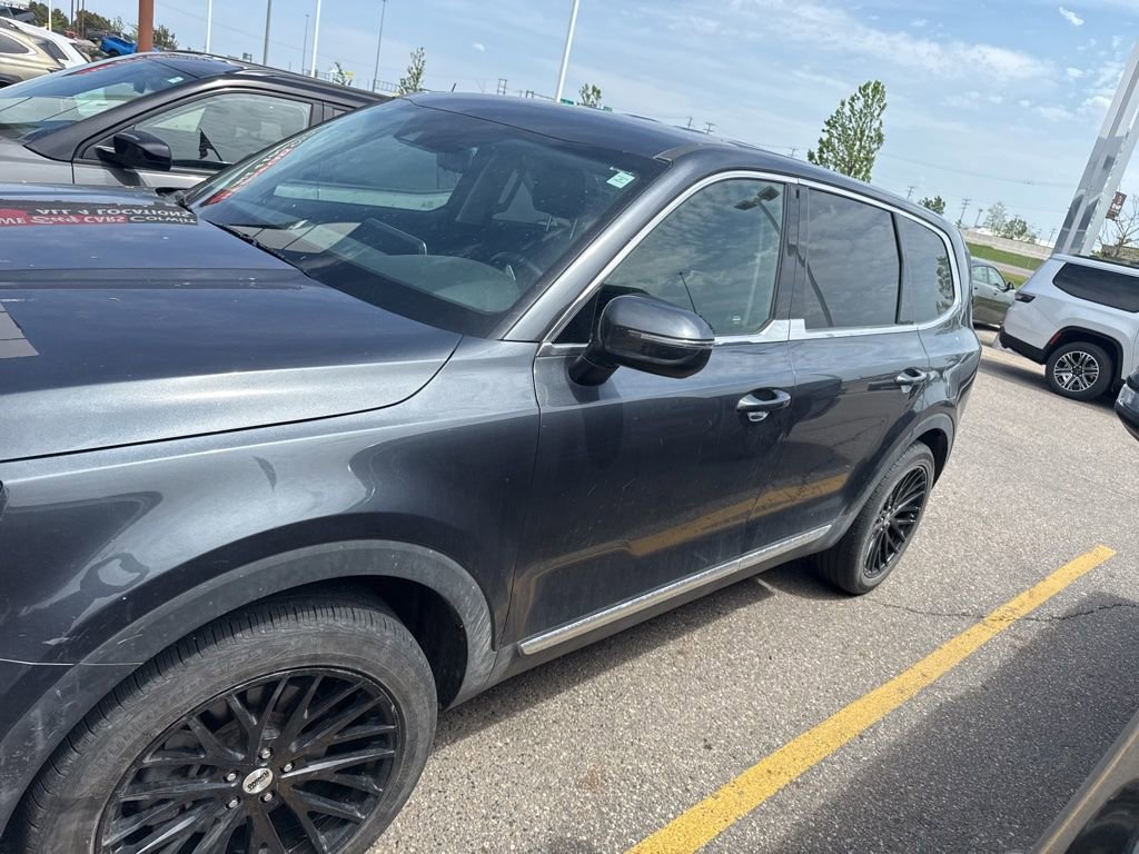 Used 2020 Kia Telluride LX AWD/4WD image 4