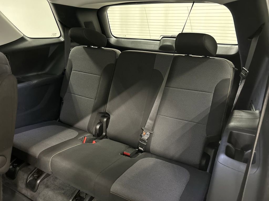 Used 2020 Chevrolet Traverse LT w/ Driver Confidence II Package image 20