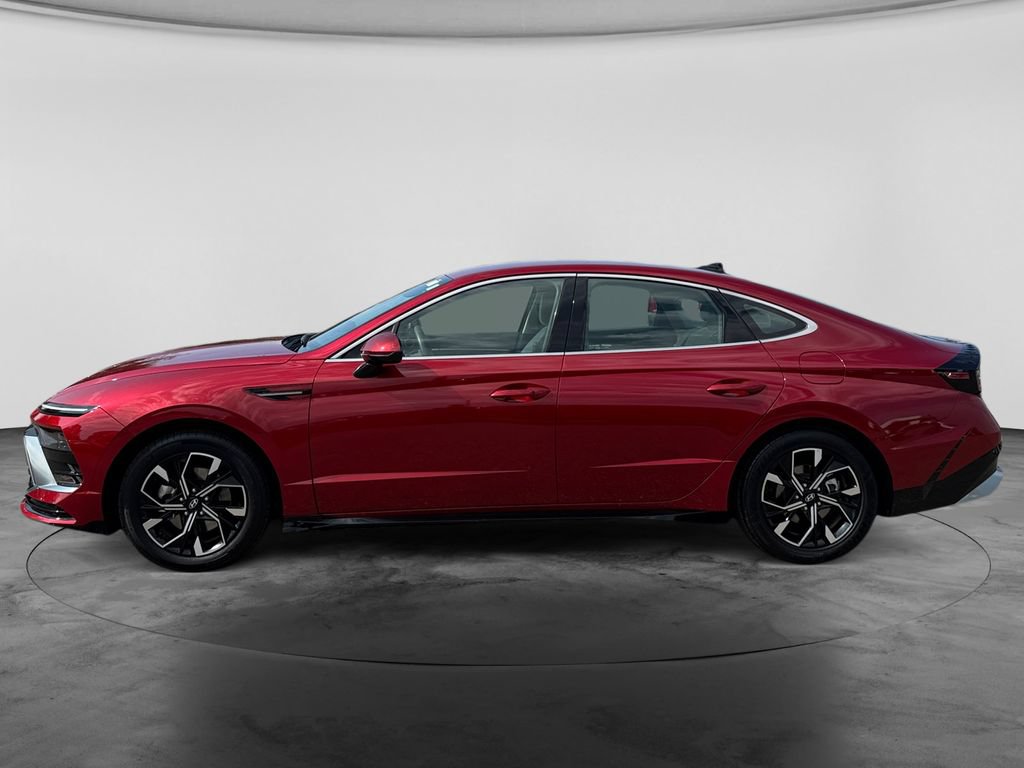 Used 2025 Hyundai Sonata SEL FWD image 4