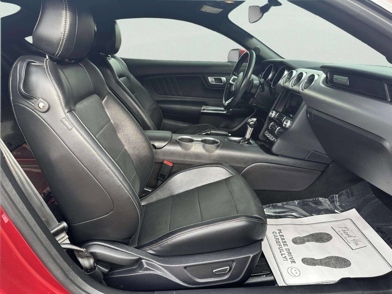 Used 2019 Ford Mustang Premium RWD image 14