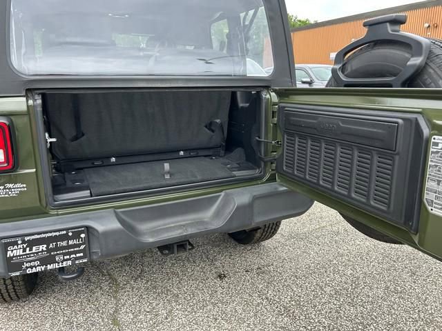 Used 2022 Jeep Wrangler Sport AWD/4WD image 24