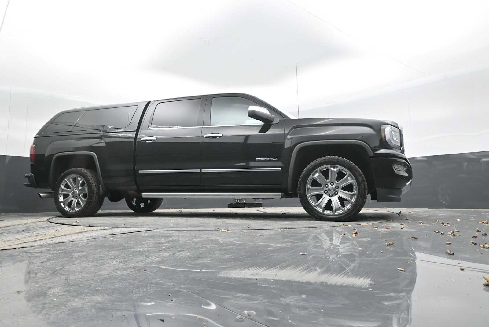 Used 2018 GMC Sierra 1500 Denali w/ Denali Ultimate Package image 24