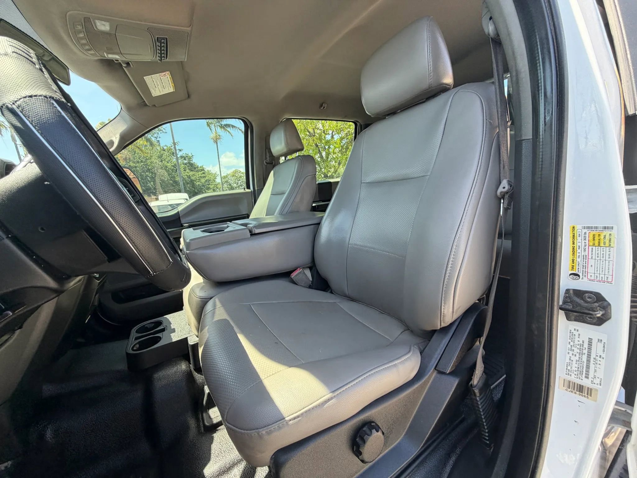 Used 2017 Ford F350 XL w/ Power Equipment Group AWD/4WD image 15