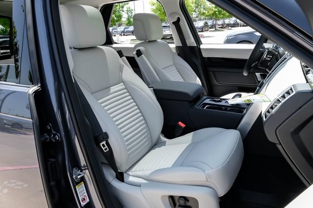 New 2026 Land Rover Discovery S AWD/4WD image 43
