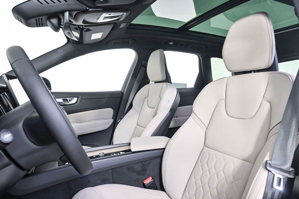 New 2026 Volvo XC60 B5 Plus w/ Protection Package Premier AWD/4WD image 5