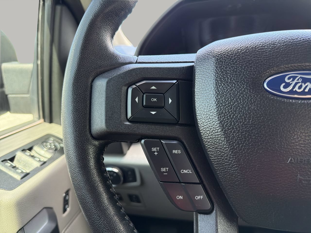 Used 2019 Ford F150 XLT w/ Equipment Group 301A Mid RWD image 26