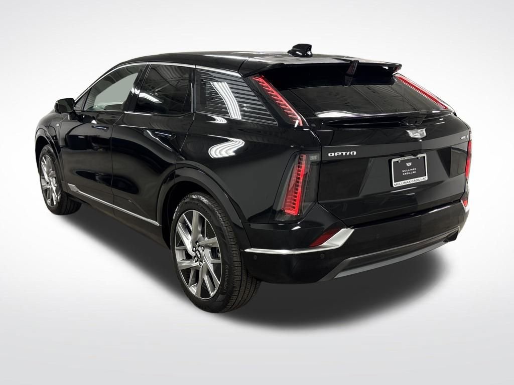 New 2026 Cadillac Optiq Luxury 2 w/ LPO, Floor Liner Package image 14