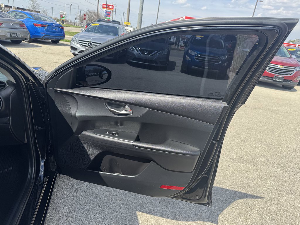 Used 2021 Kia Forte LXS image 14