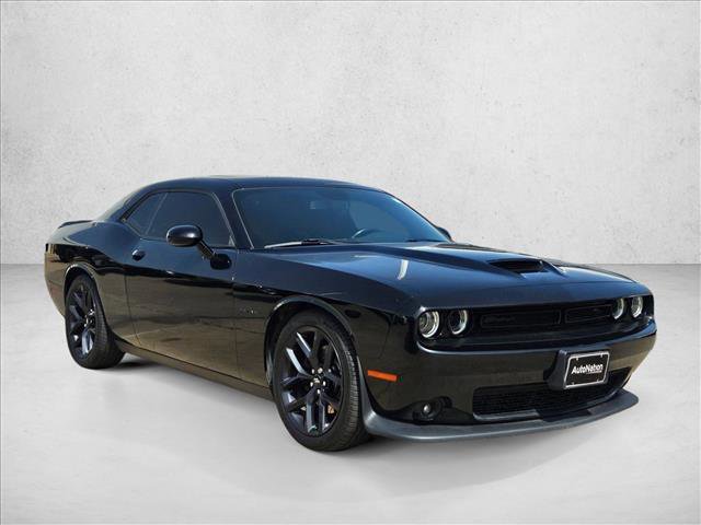 Used 2020 Dodge Challenger R/T w/ Blacktop Package RWD image 3