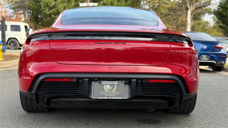 Used 2022 Porsche Taycan GTS image 4