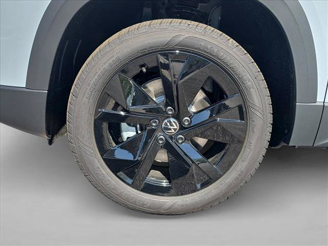 New 2026 Volkswagen Taos SE FWD image 11