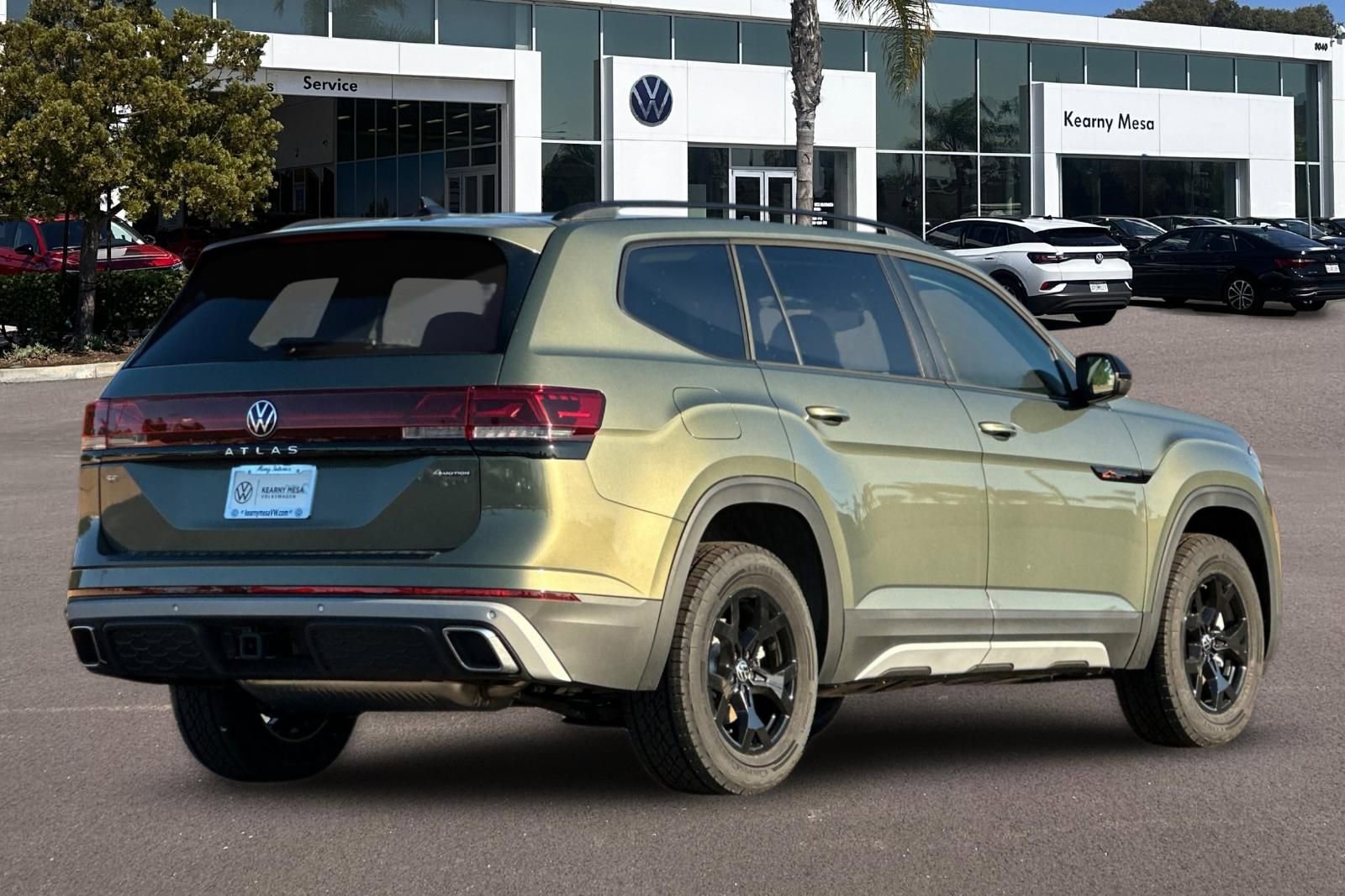 New 2026 Volkswagen Atlas Peak Edition AWD/4WD image 4