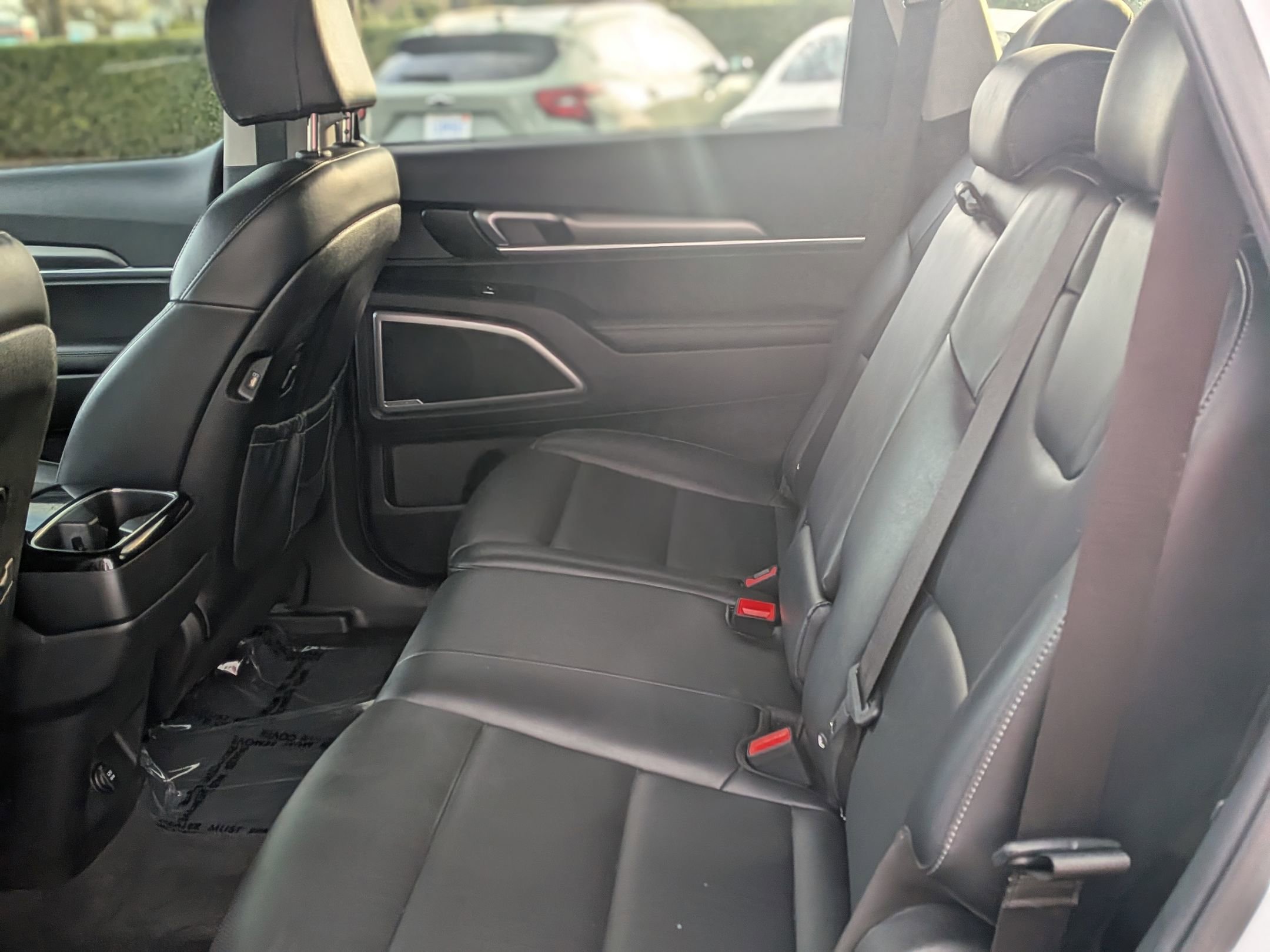 Used 2022 Kia Telluride LX image 33