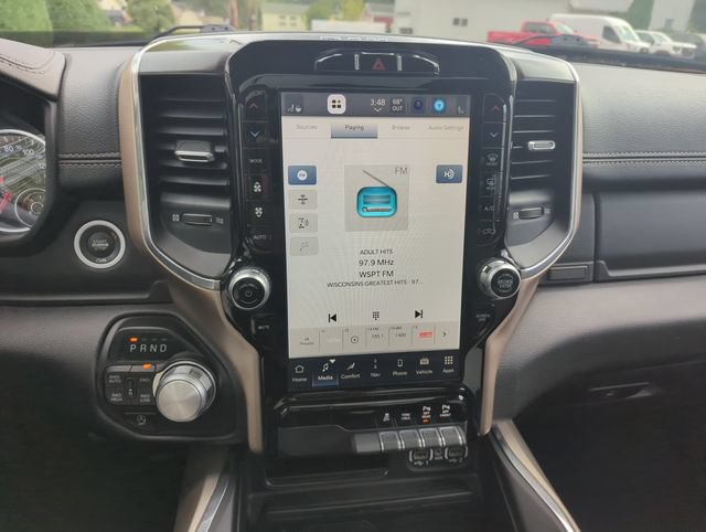 Used 2022 RAM 1500 Laramie AWD/4WD image 26