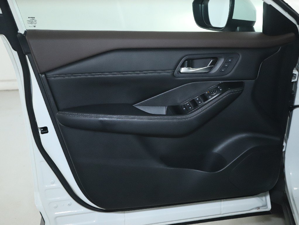 Certified 2023 Nissan Rogue SL AWD/4WD image 16