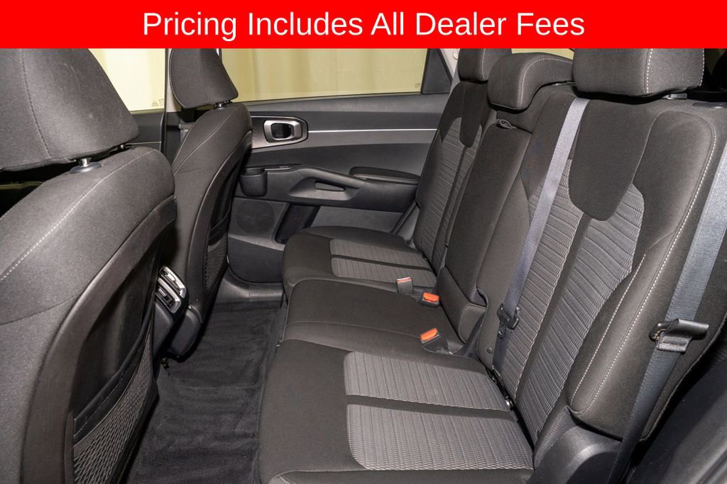 Used 2021 Kia Sorento LX FWD image 8