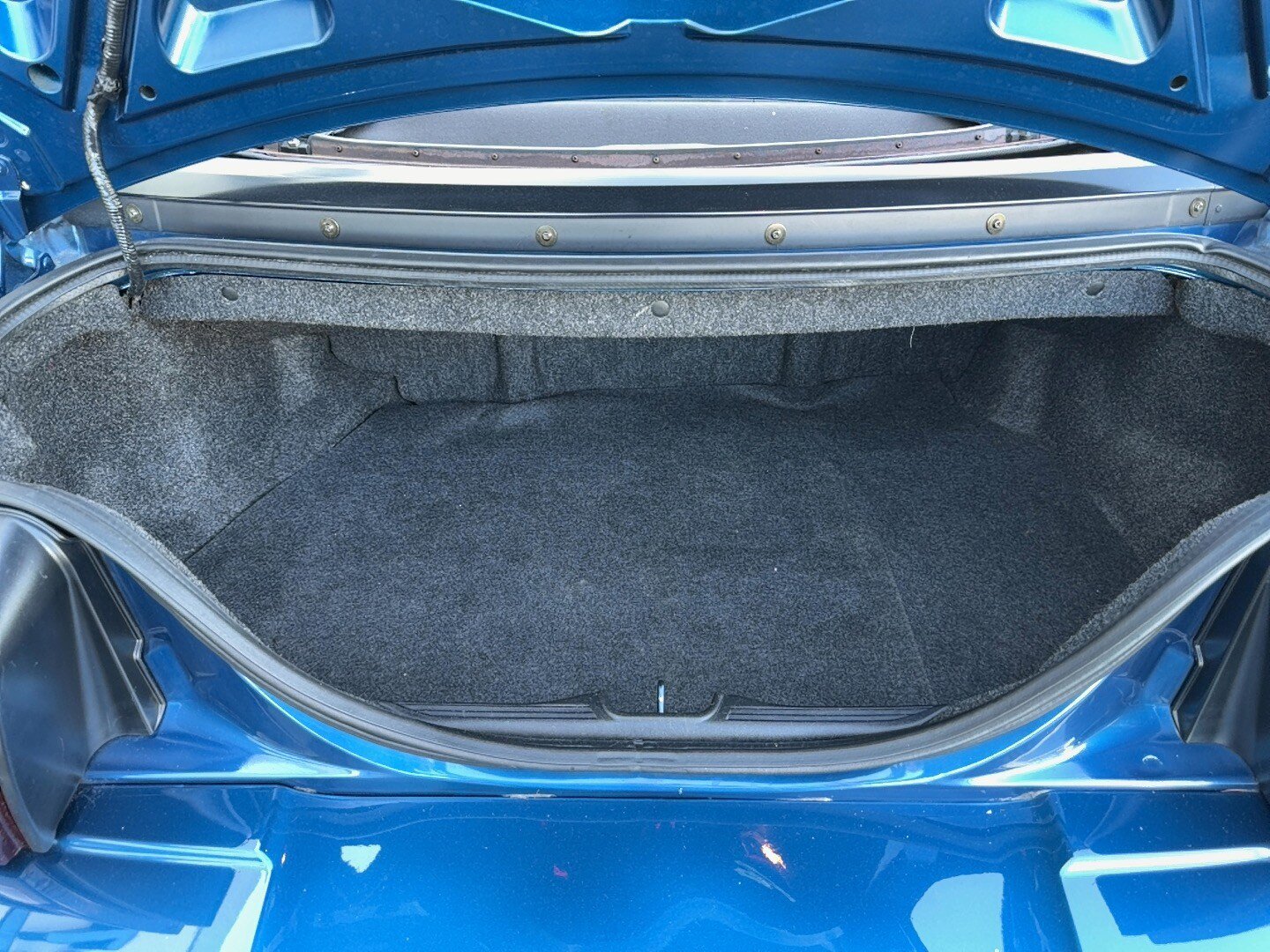 Used 2000 Ford Mustang Convertible RWD image 21