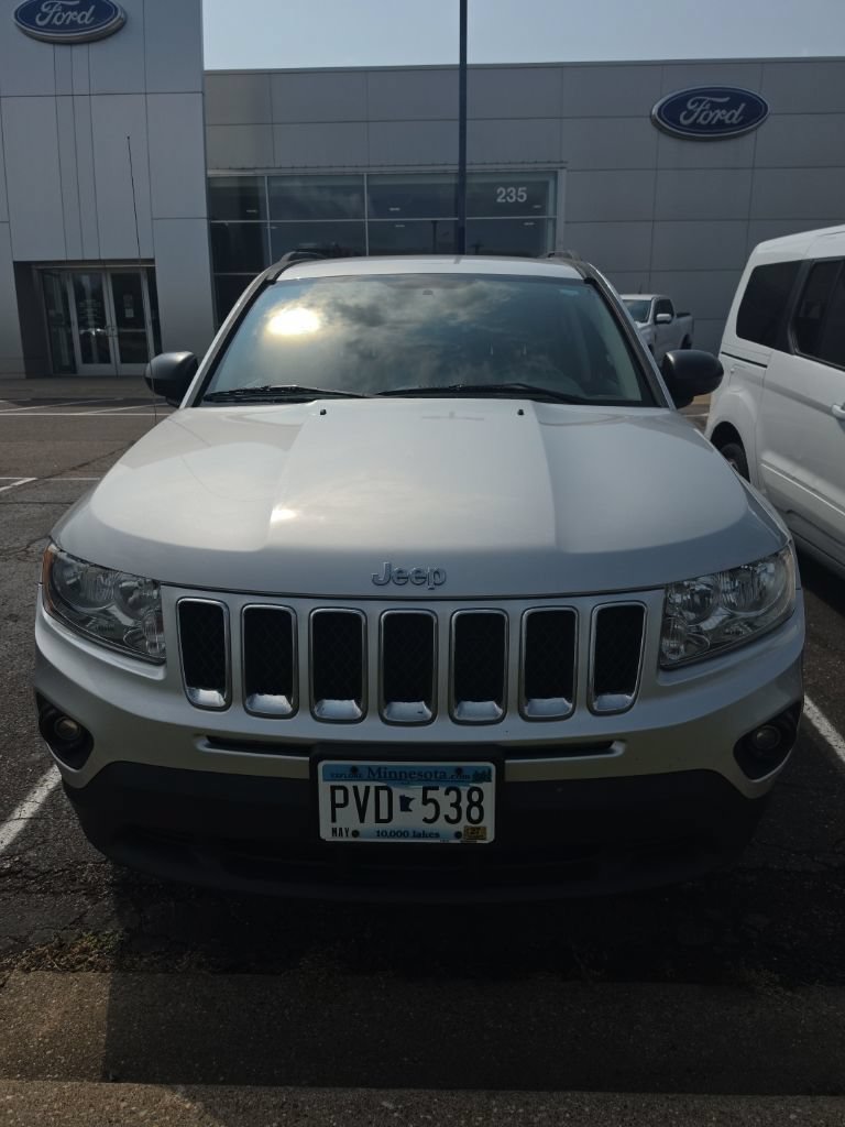 Used 2011 Jeep Compass Latitude AWD/4WD image 1