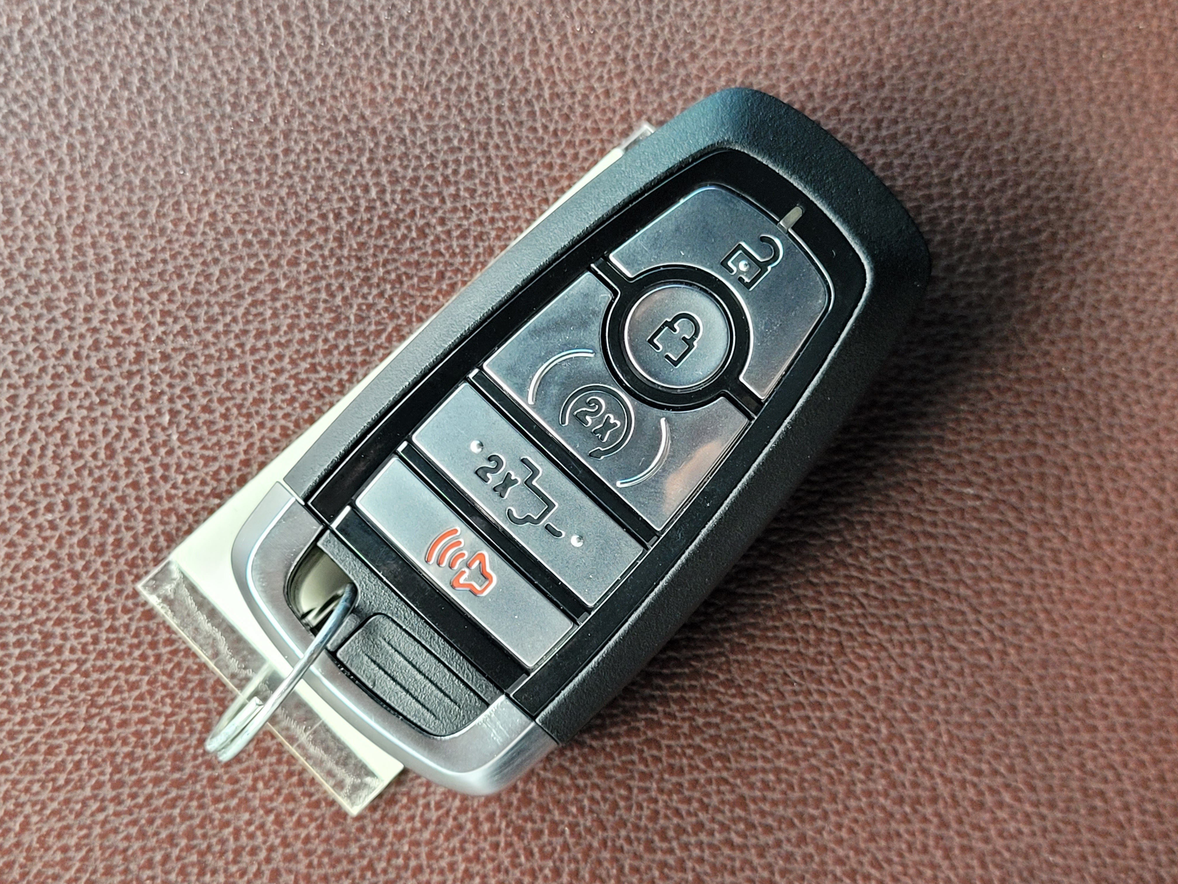 Used 2022 Ford F150 Lariat AWD/4WD image 11