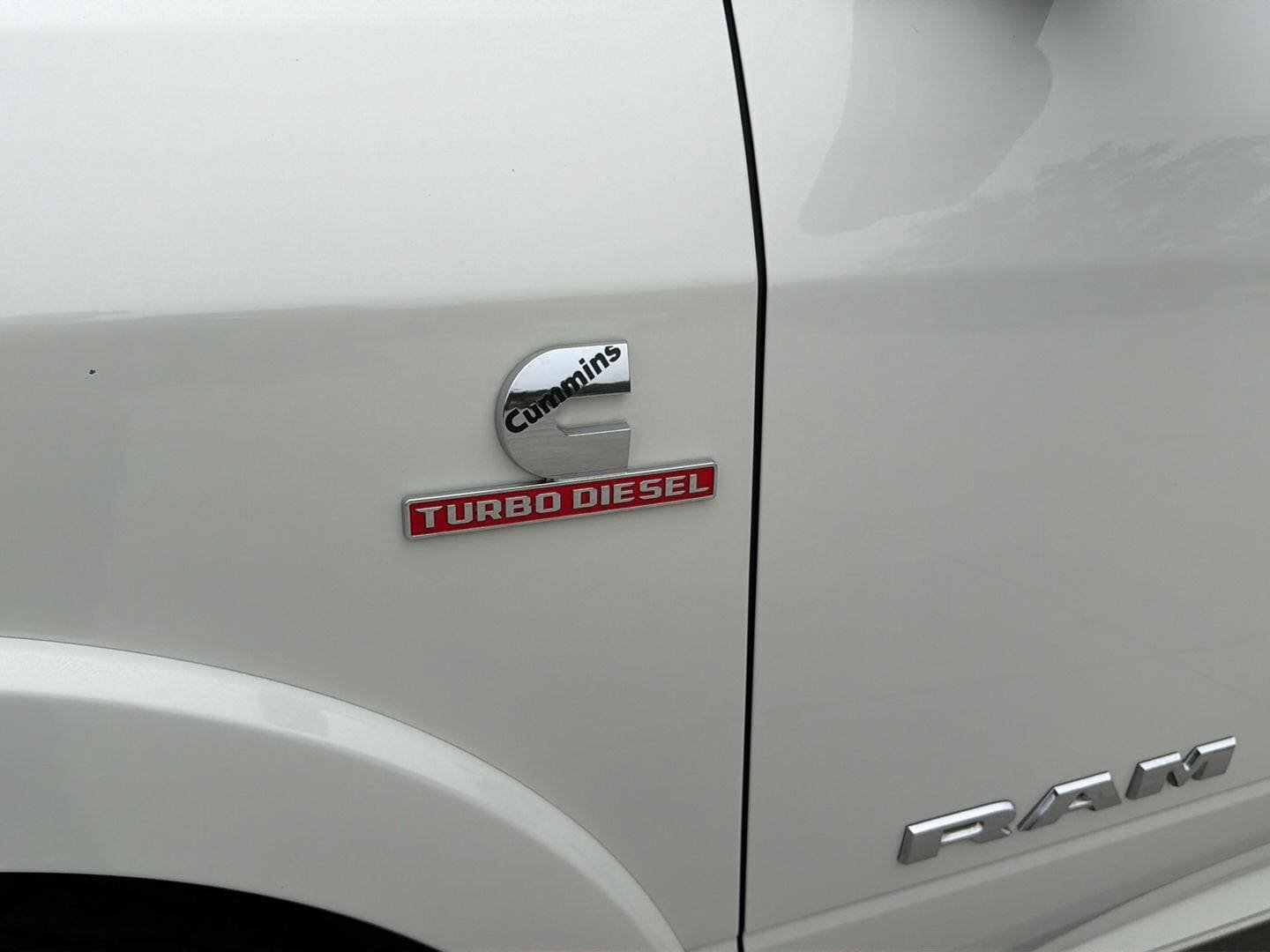 Used 2019 RAM 2500 Laramie AWD/4WD image 10
