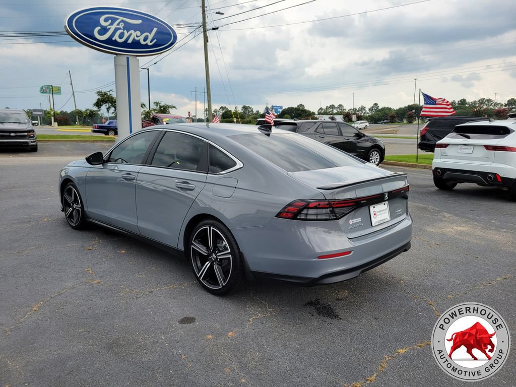 Used 2023 Honda Accord Sport image 3