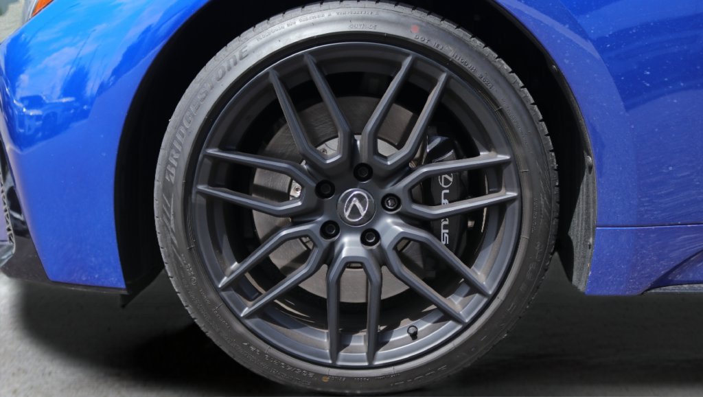 Used 2024 Lexus IS 500 w/ Accessory Package RWD image 27