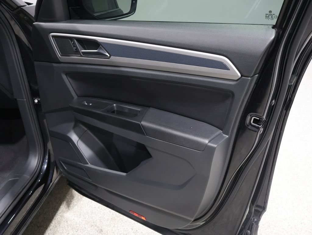 Used 2020 Volkswagen Atlas Cross Sport SE w/ Panoramic Sunroof Package AWD/4WD image 25