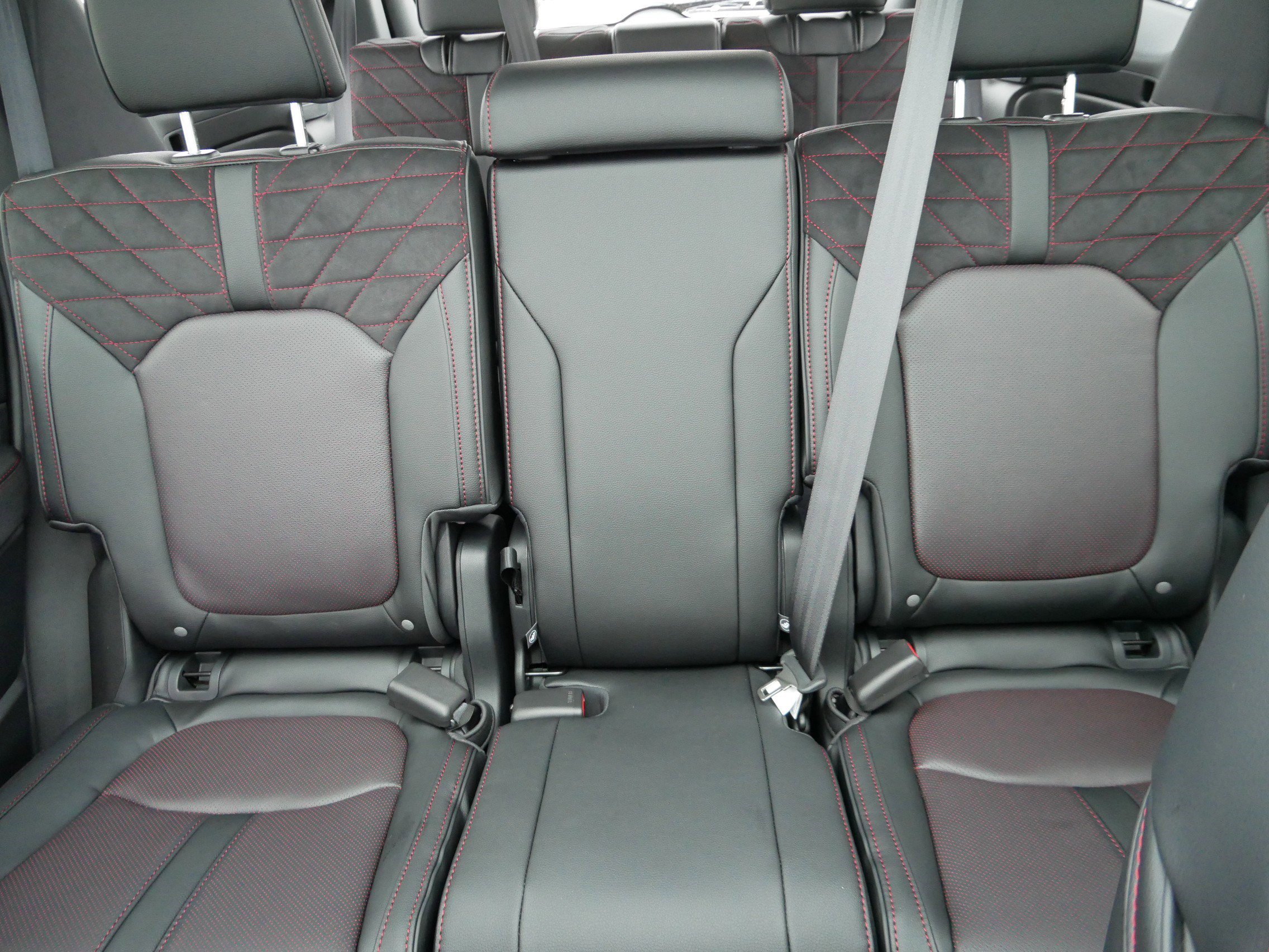 New 2026 Honda Pilot Black Edition image 9