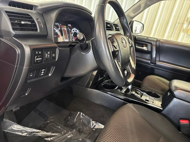 Used 2021 Toyota 4Runner TRD Off-Road AWD/4WD image 45