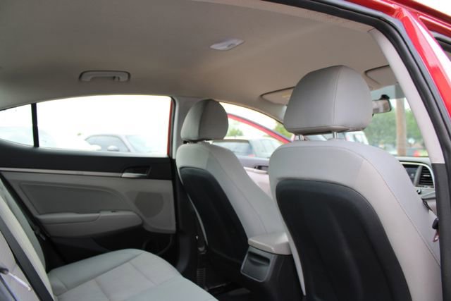 Used 2017 Hyundai Elantra SE FWD image 36