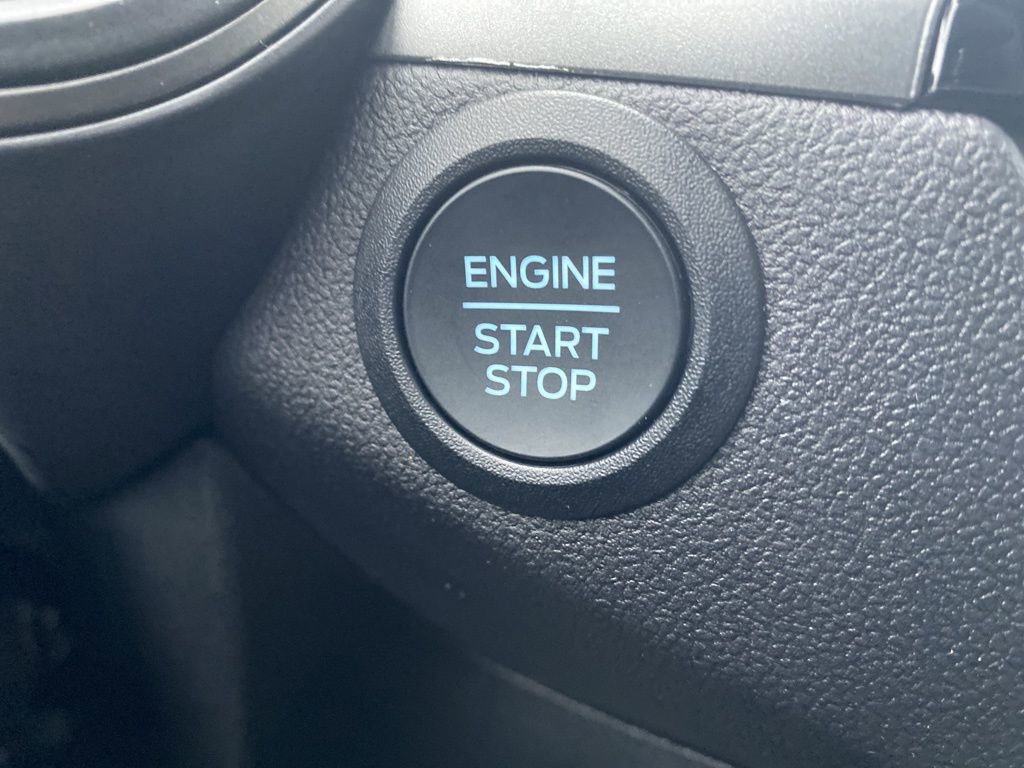 Used 2025 Ford Escape Active AWD/4WD image 27