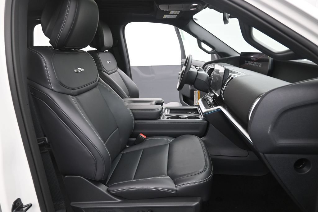 New 2027 Ford Expedition Platinum w/ Stealth Appearance Package AWD/4WD image 14
