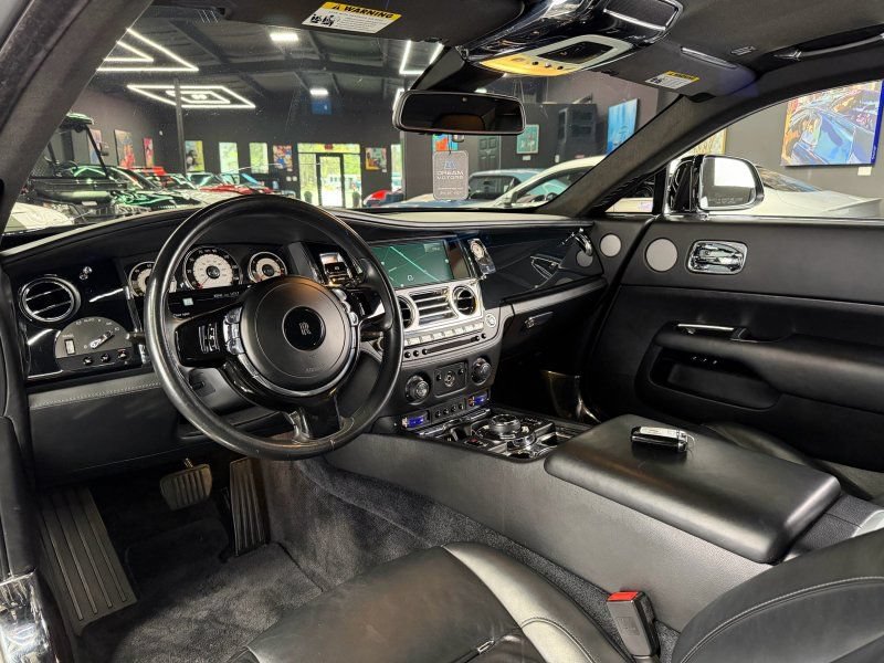 Used 2015 Rolls-Royce Wraith RWD image 9