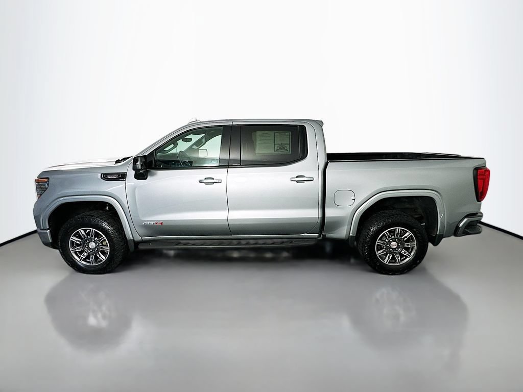 Used 2024 GMC Sierra 1500 AT4 w/ Technology Package AWD/4WD image 4