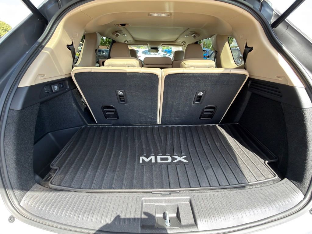 Certified 2026 Acura MDX SH-AWD w/ Technology Package image 11