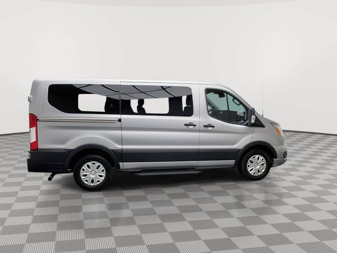 Certified 2020 Ford Transit 150 XLT RWD image 32