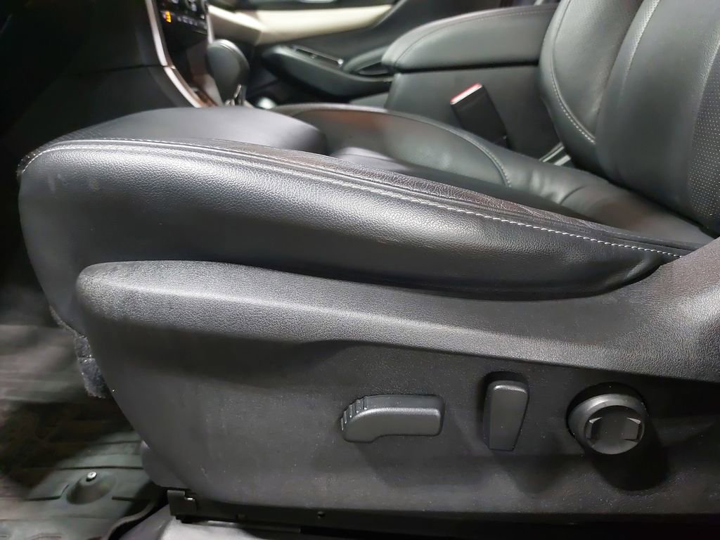 Used 2022 Subaru Ascent Limited w/ Technology Package image 30