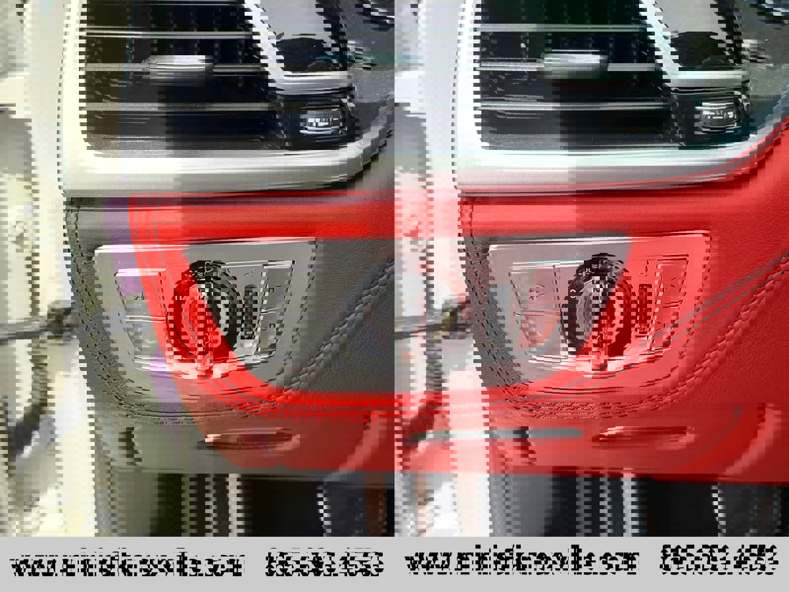 Used 2019 BMW 750i w/ Executive Package image 28