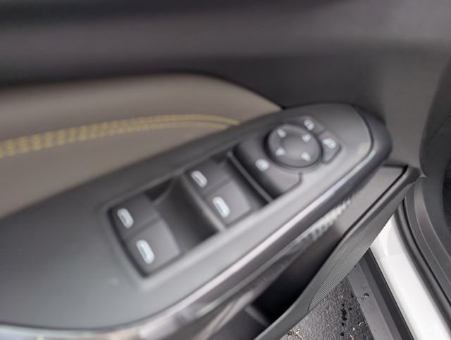 New 2026 Chevrolet Trax ACTIV w/ Sunroof Package FWD image 10