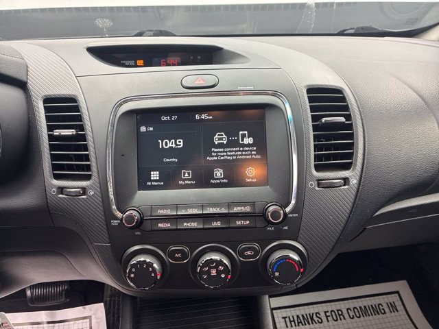 Used 2017 Kia Forte S FWD image 10